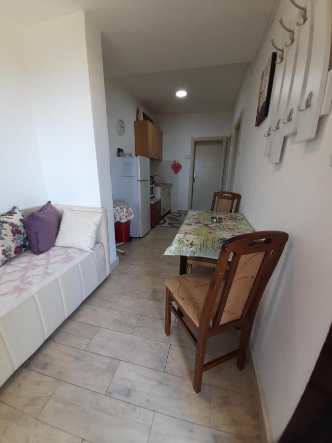 Apartman Sb Ulcinj Buitenkant foto