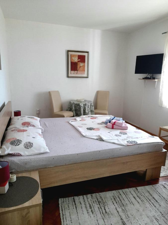 Apartman Sb Ulcinj Buitenkant foto
