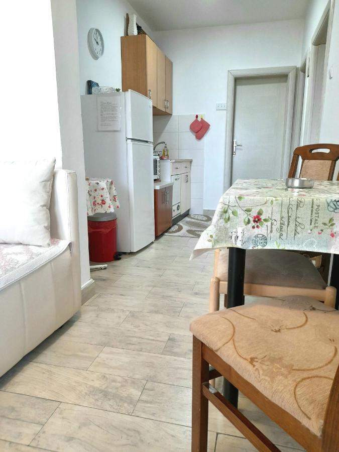 Apartman Sb Ulcinj Buitenkant foto